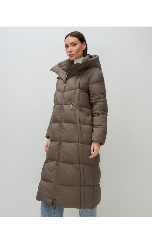 Длинный женский пуховик с капюшоном для зимы