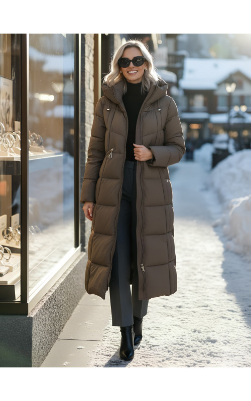 Длинный женский пуховик с капюшоном для зимы