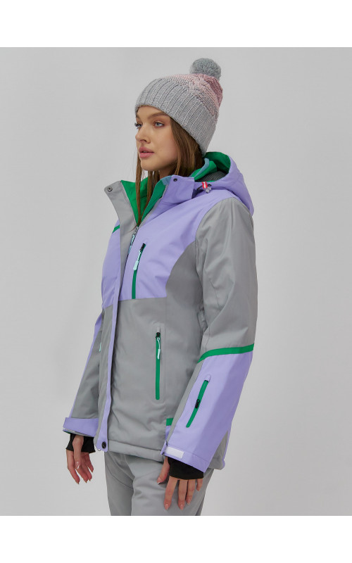 Женский горнолыжный костюм для комфорта и защиты в горах