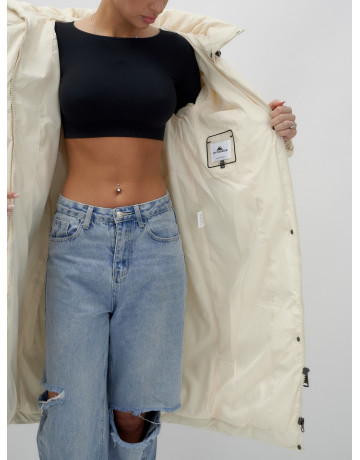 Длинный женский пуховик с капюшоном