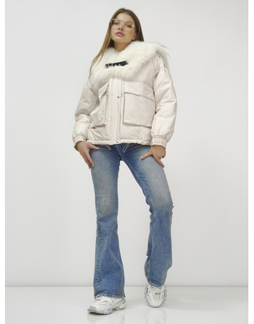 Зимний женский бомбер с меховой опушкой.