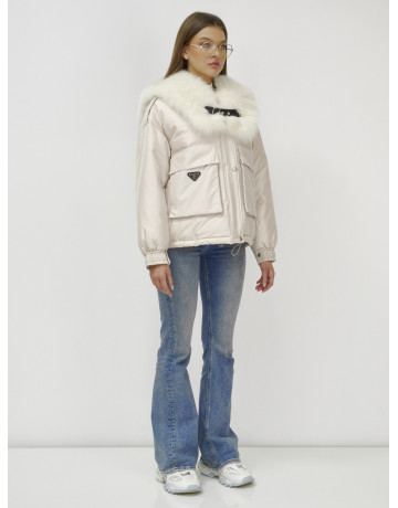 Зимний женский бомбер с меховой опушкой.