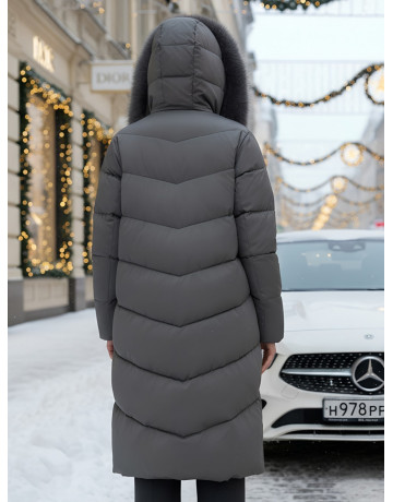 Пуховик премиум-класса с английским воротником из натурального меха кролика, зима 2025