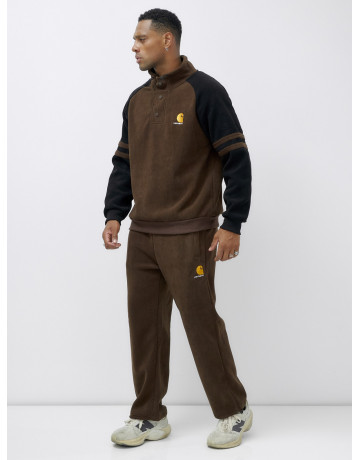 Мужской спортивный костюм для активного образа жизни.