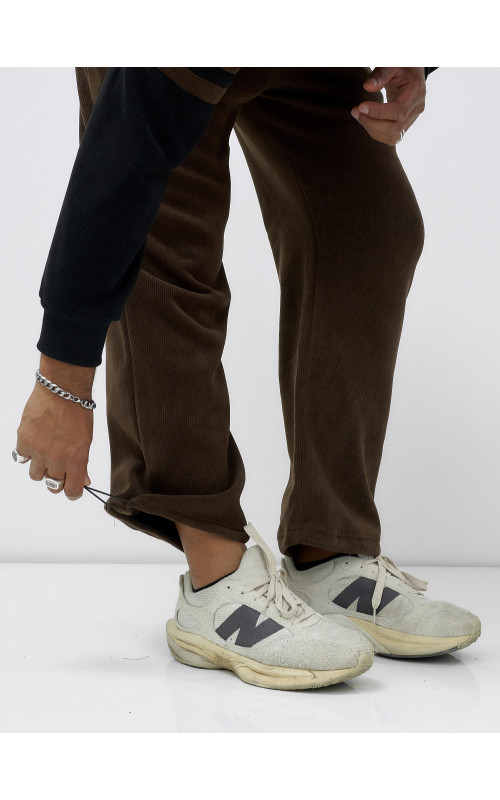 Мужской демисезонный спортивный костюм на флисе, коричневый, для спорта. в Тюмени