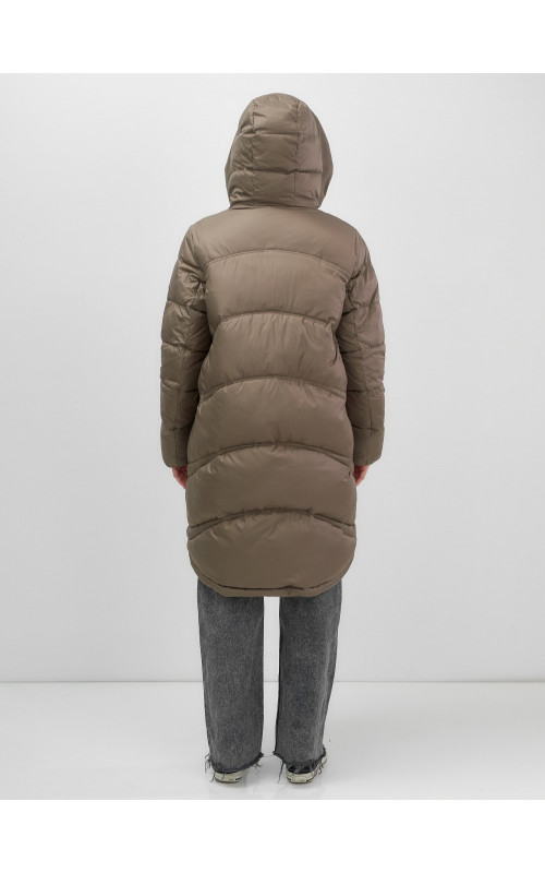 Длинный зимний пуховик с капюшоном для женщин