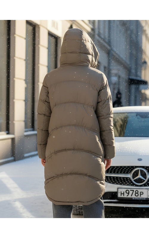 Длинный зимний пуховик с капюшоном для женщин