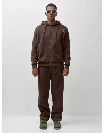 Мужской спортивный демисезонный костюм с начёсом.