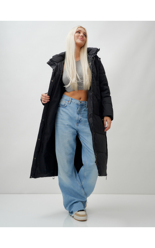 Длинный пуховик женский чёрный утеплённый с капюшоном. в Тюмени