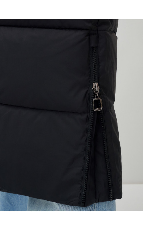 Длинный пуховик женский чёрный утеплённый с капюшоном. в Тюмени