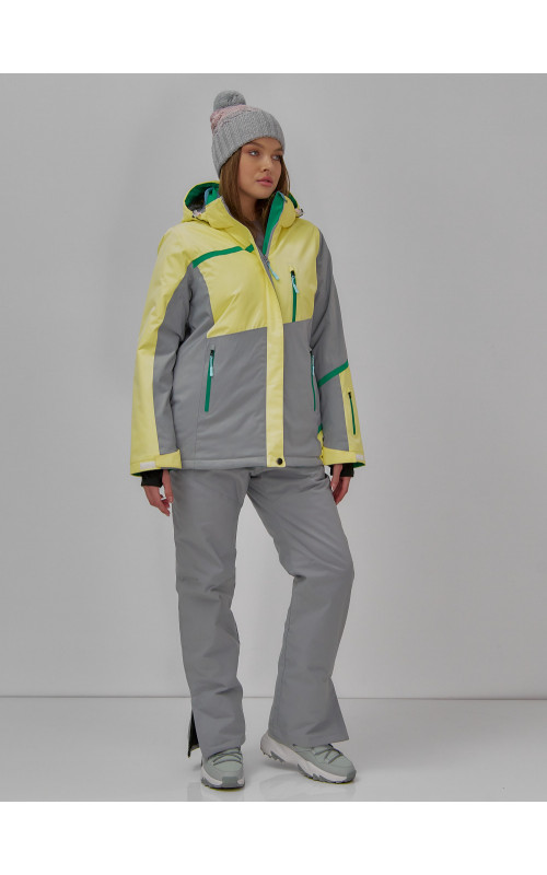 Женский горнолыжный костюм: стиль и комфорт для зимних приключений.