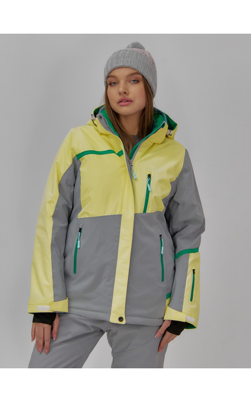 Женский горнолыжный костюм: стиль и комфорт для зимних приключений.