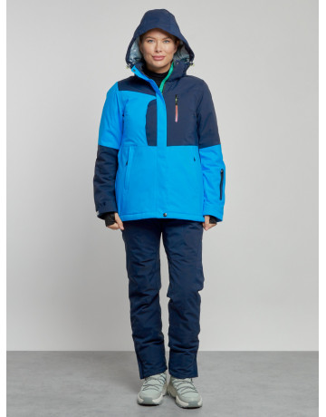 Женский горнолыжный костюм для зимних видов спорта.