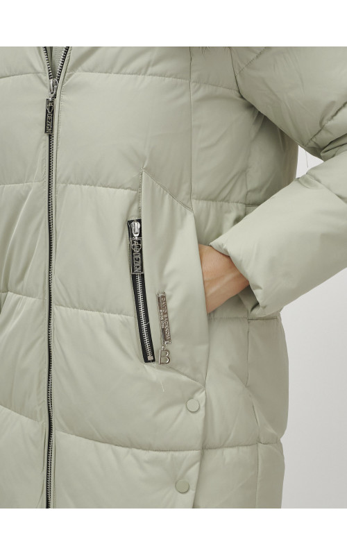 Пуховик женский зимний премиум светло-зелёный. в Тюмени