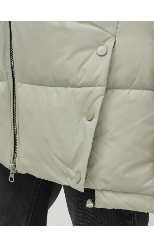 Пуховик женский зимний премиум светло-зелёный. в Тюмени