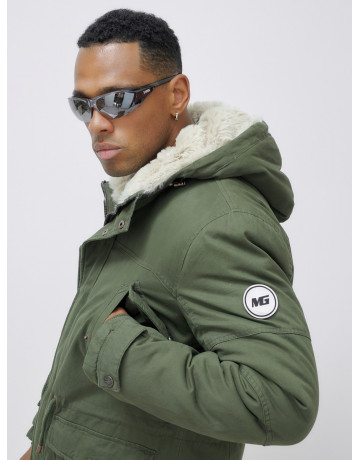 Мужская зимняя удлиненная парка с мехом цвета хаки для активного отдыха в Тюмени