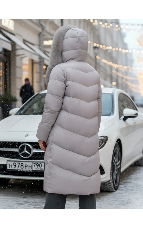 Пуховик премиум-класса с английским воротником из натурального меха кролика, зима 2025