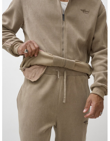 Мужской демисезонный спортивный костюм на флисе, бежевый, для спорта. в Тюмени