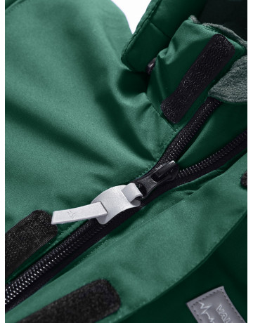 Зимний комбинезон для девочки: комфорт и тепло в зимних приключениях