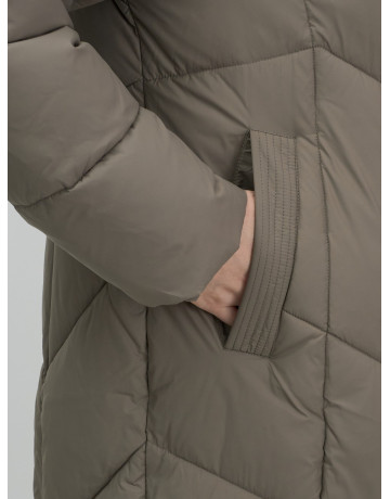 Длинный зимний пуховик для женщин