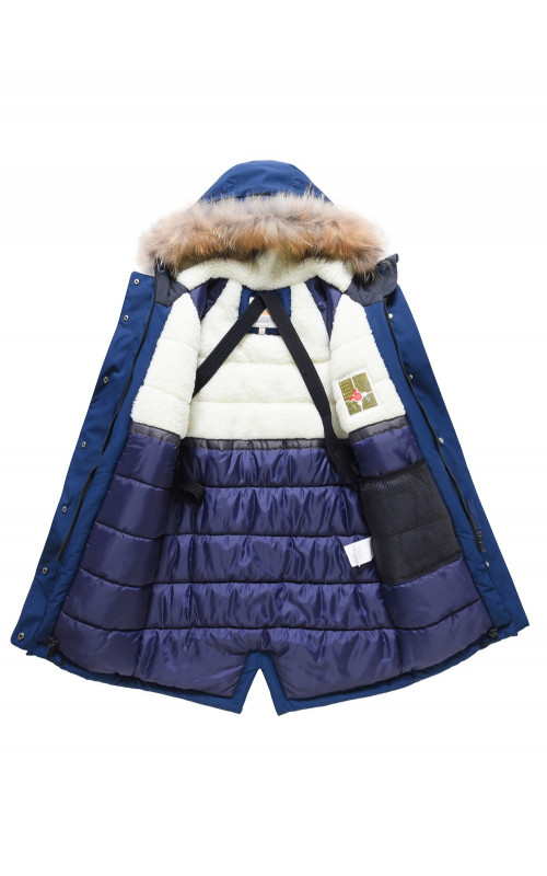 Тёплая парка для девочки с регулируемой посадкой.