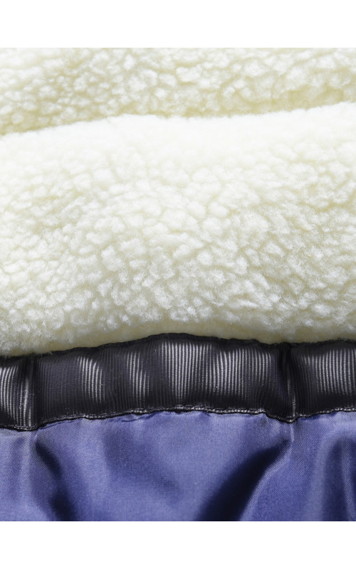 Тёплая парка для девочки с регулируемой посадкой.