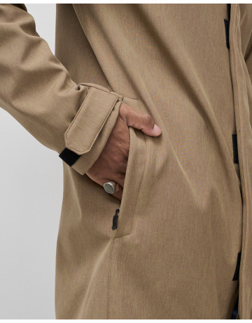 Мужская спортивная парка с капюшоном softshell, бежевый, для активного отдыха в Тюмени