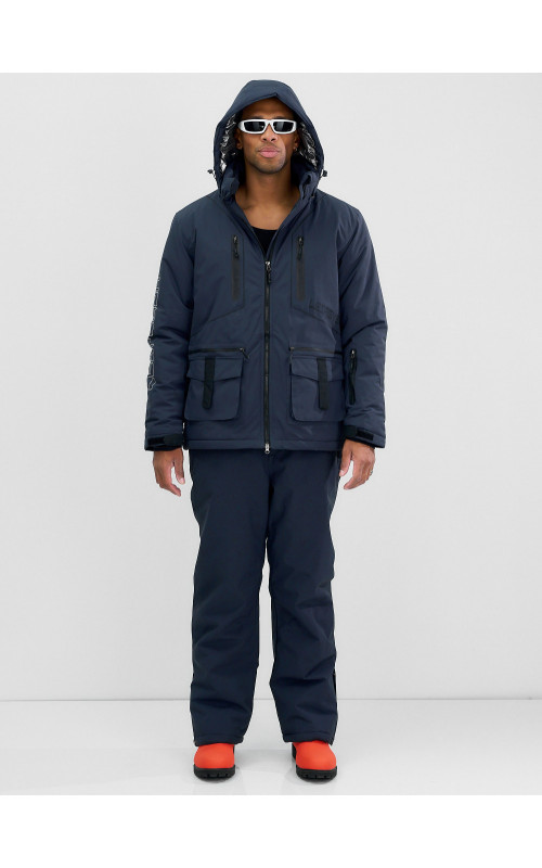 Мужской горнолыжный костюм для активного отдыха.