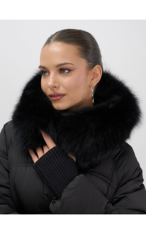 Женский зимний пуховик с мехом и капюшоном, чёрный. в Тюмени
