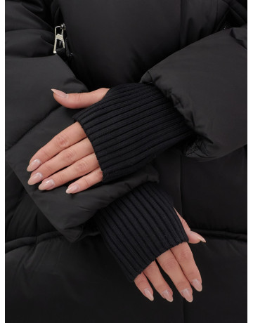 Женский зимний пуховик с мехом и капюшоном, чёрный. в Тюмени