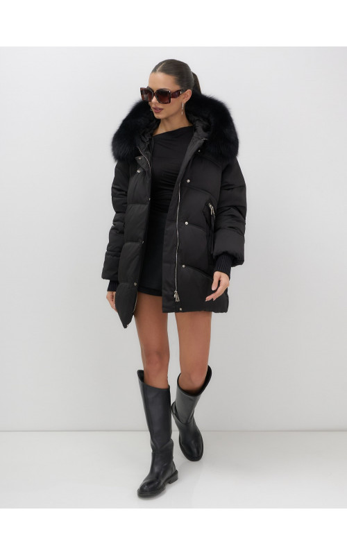 Женский зимний пуховик с мехом и капюшоном, чёрный. в Тюмени