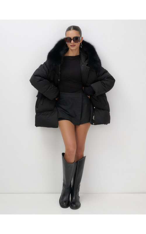 Женский зимний пуховик с мехом и капюшоном, чёрный. в Тюмени