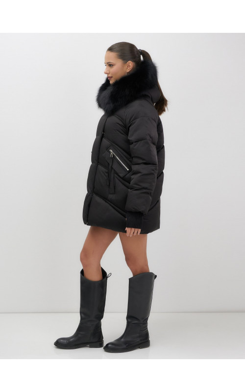 Женский зимний пуховик с мехом и капюшоном, чёрный. в Тюмени