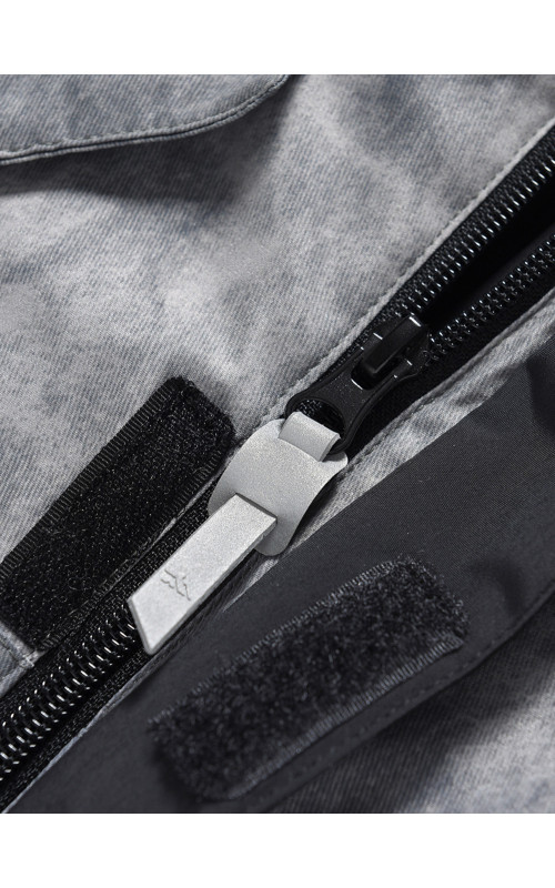 Зимний комбинезон для мальчика: комфорт и защита в зимних приключениях