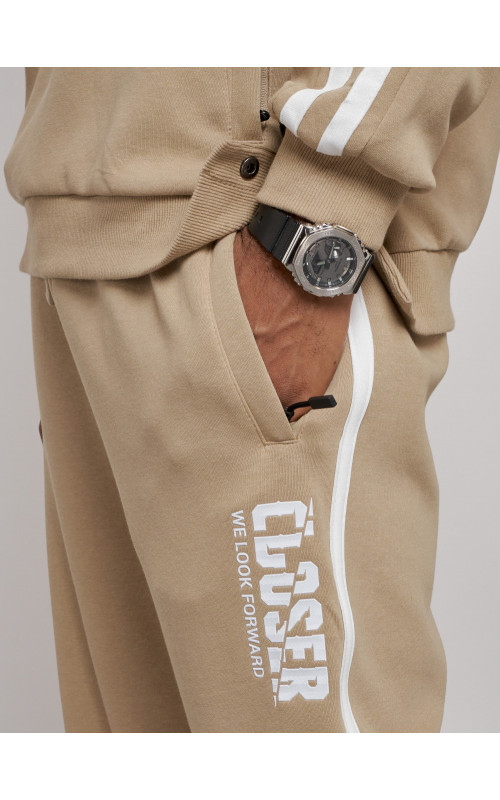 Мужской трикотажный спортивный костюм демисезонный бежевый, для спорта. в Тюмени