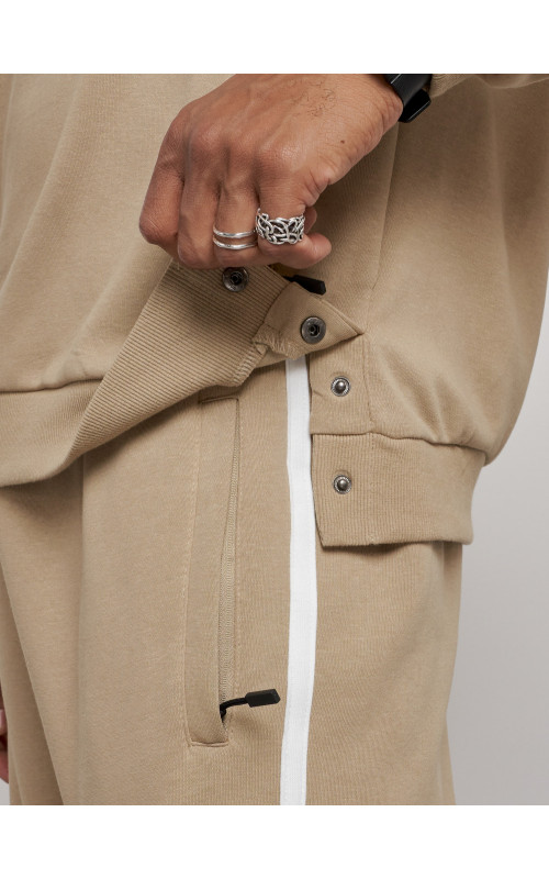 Мужской трикотажный спортивный костюм демисезонный бежевый, для спорта. в Тюмени