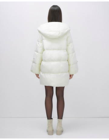 Женский зимний пуховик с капюшоном, бежевый. в Тюмени