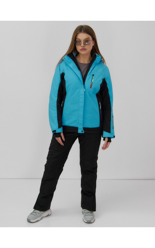 Женский горнолыжный костюм для зимних активностей