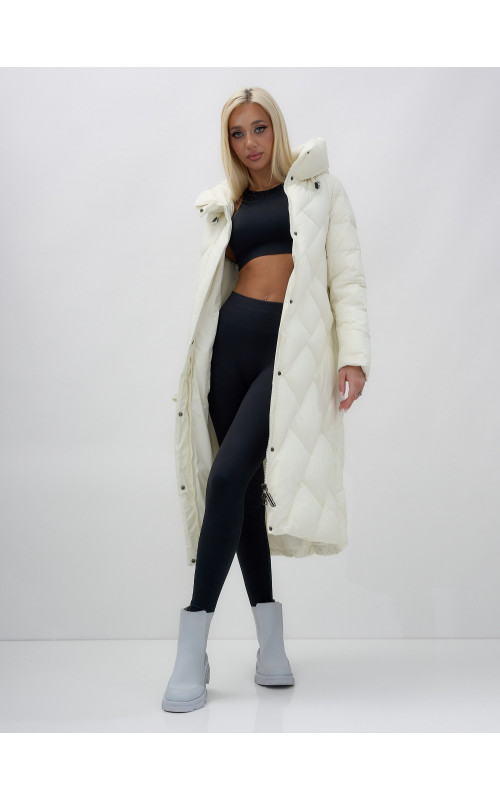 Длинный зимний пуховик с капюшоном для женщин.