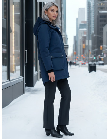 Женская зимняя парка для активного отдыха.
