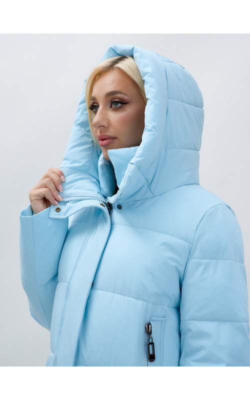 Тёплый женский пуховик до колена с капюшоном.