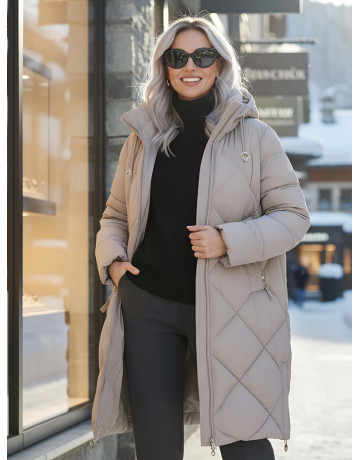 Длинный зимний пуховик для женщин