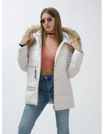 Зимняя женская куртка премиум-класса с опушкой из натурального меха енота.