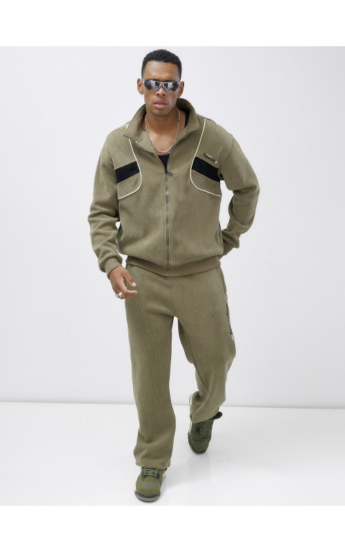 Мужской демисезонный спортивный костюм на флисе, цвет хаки, для спорта. в Тюмени