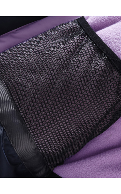 Зимний горнолыжный костюм для девочки.