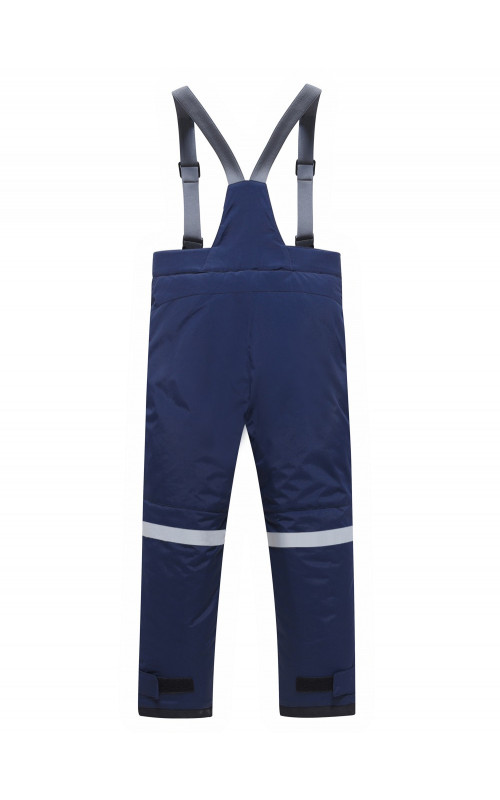 Зимний горнолыжный костюм для девочки.