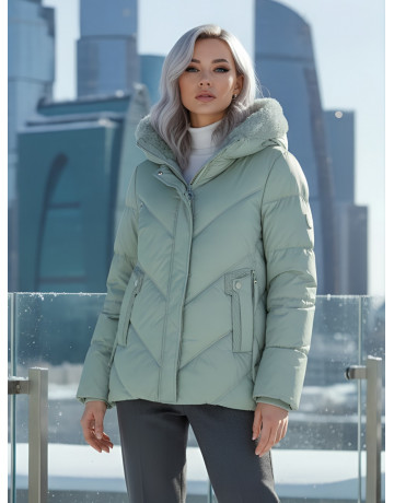 Женский зимний пуховик «Модный» с мехом.