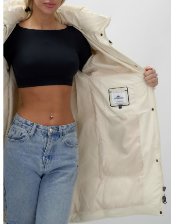 Зимняя куртка свободного кроя для женщин с трикотажными манжетами.