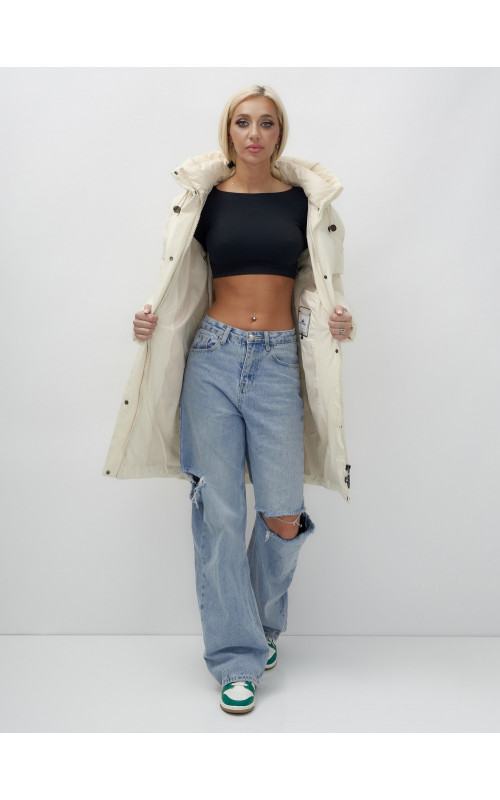 Зимняя куртка свободного кроя для женщин с трикотажными манжетами.