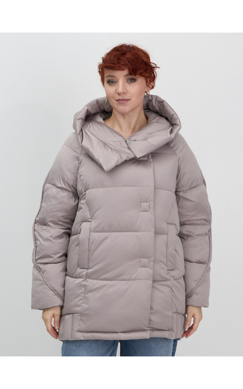 Пуховик зимний женский с капюшоном, светло-коричневый. в Тюмени